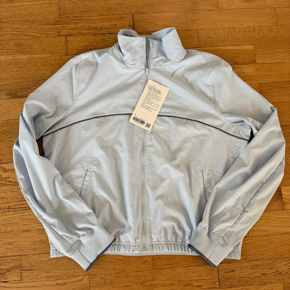 Women’s lululemon court rival track jacket size M